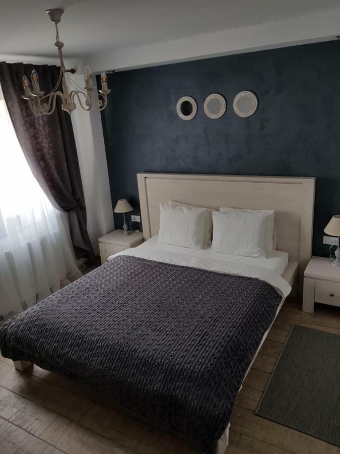 Apartament 2 Camere Ultracentral Ramnicu Valcea Exterior photo