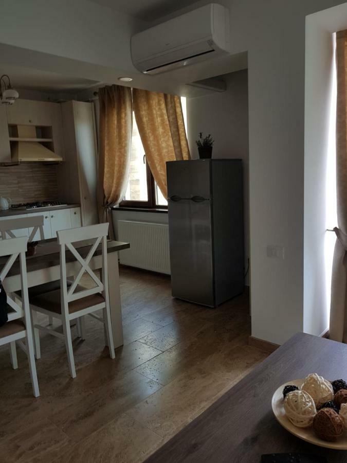 Apartament 2 Camere Ultracentral Ramnicu Valcea Exterior photo