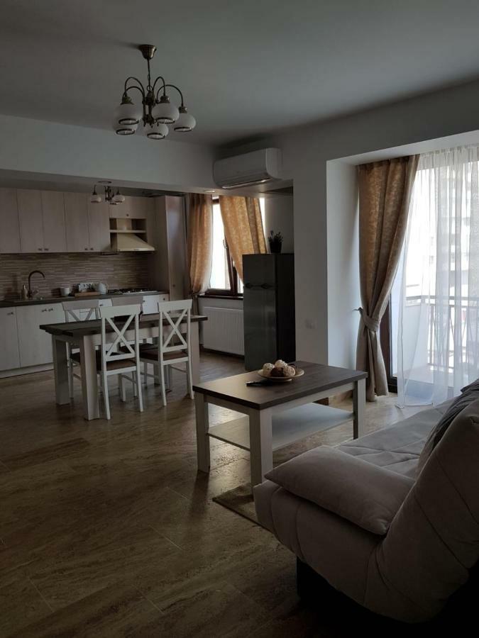 Apartament 2 Camere Ultracentral Ramnicu Valcea Exterior photo