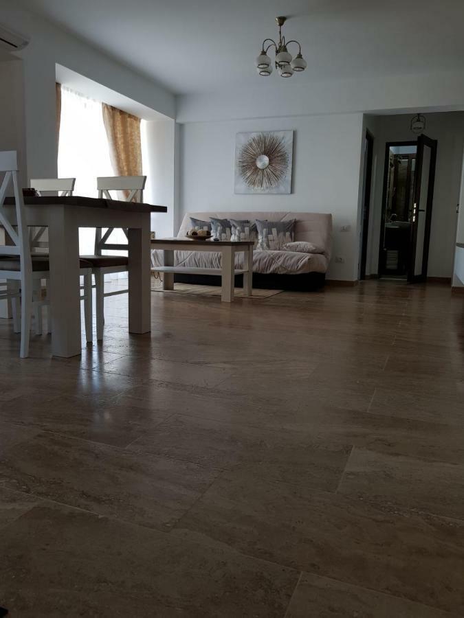 Apartament 2 Camere Ultracentral Ramnicu Valcea Exterior photo